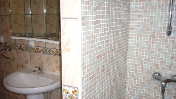 Dusche in der unteren Etage