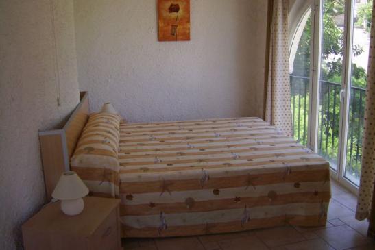 Zweibett Gästezimmer in der unteren Etage